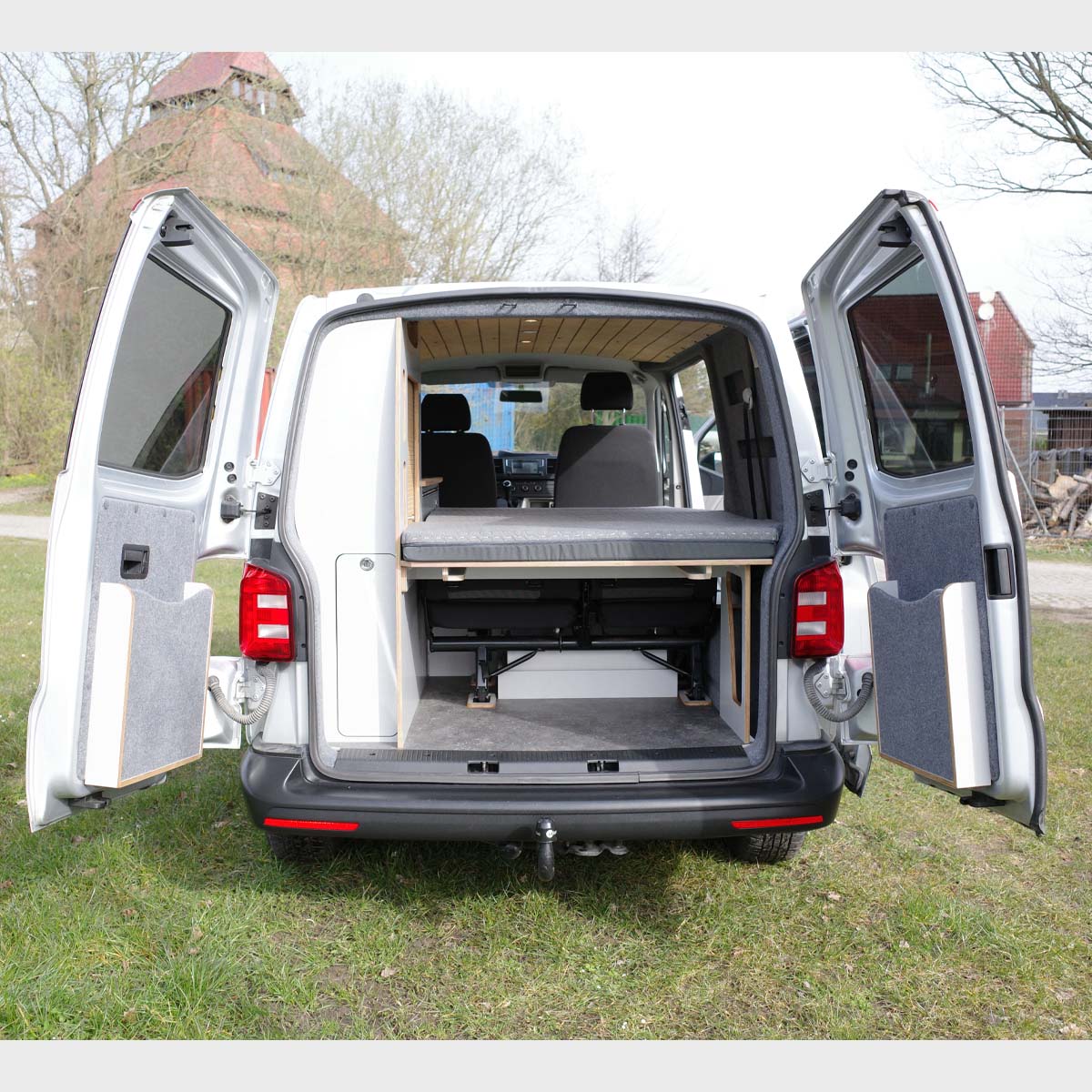 Verkleidung Heckklappe / Flügeltür "Stuhlgarage" inkl. Staufächer T5-T6.1