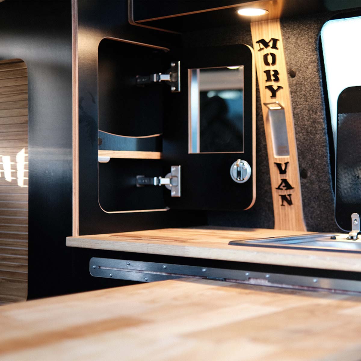 Schranksystem MobyOne VW T5-T6.1 Radstand: LR