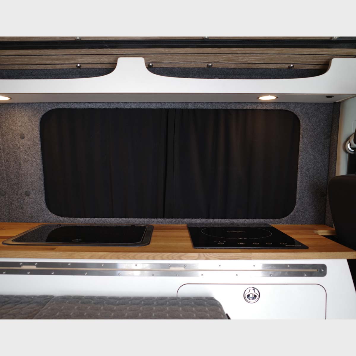Set de rideaux noirs pour habillages MobyVan