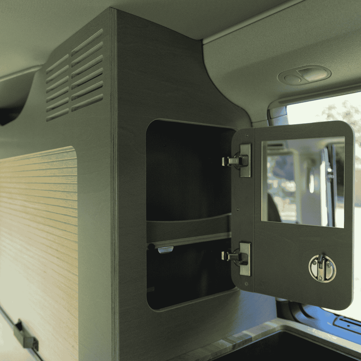 Schranksystem CaliOne VW T5 - T6 California Beach eine Schiebetür rechts