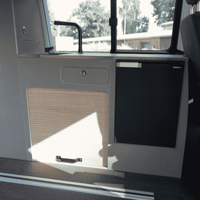 Schranksystem CaliOne VW T5 - T6 California Beach eine Schiebetür rechts