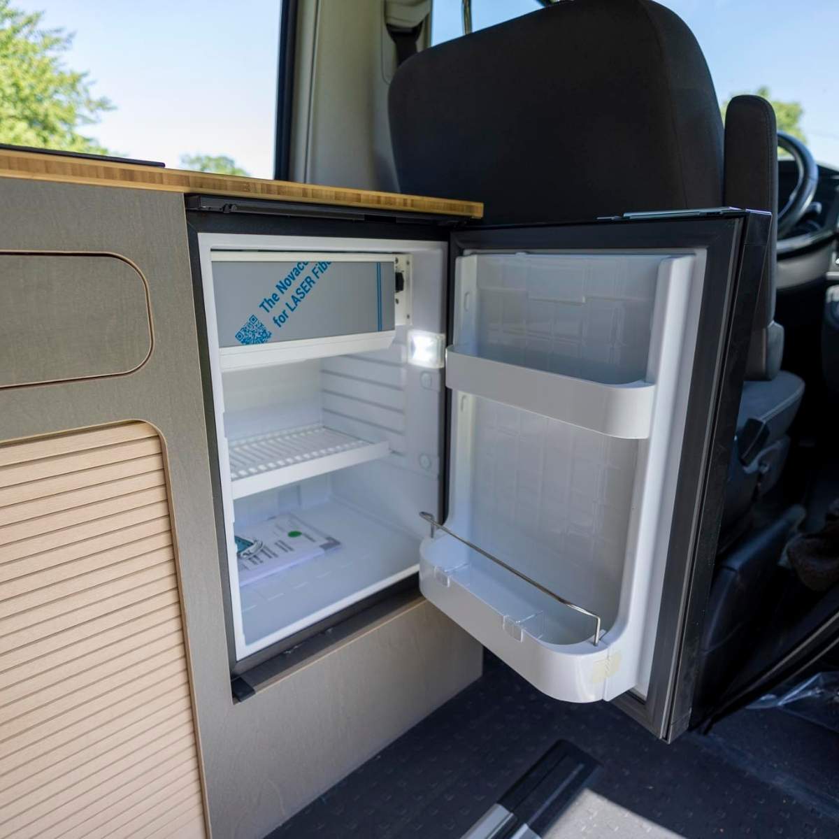Schranksystem CaliOne VW T5 - T6 California Beach eine Schiebetür rechts