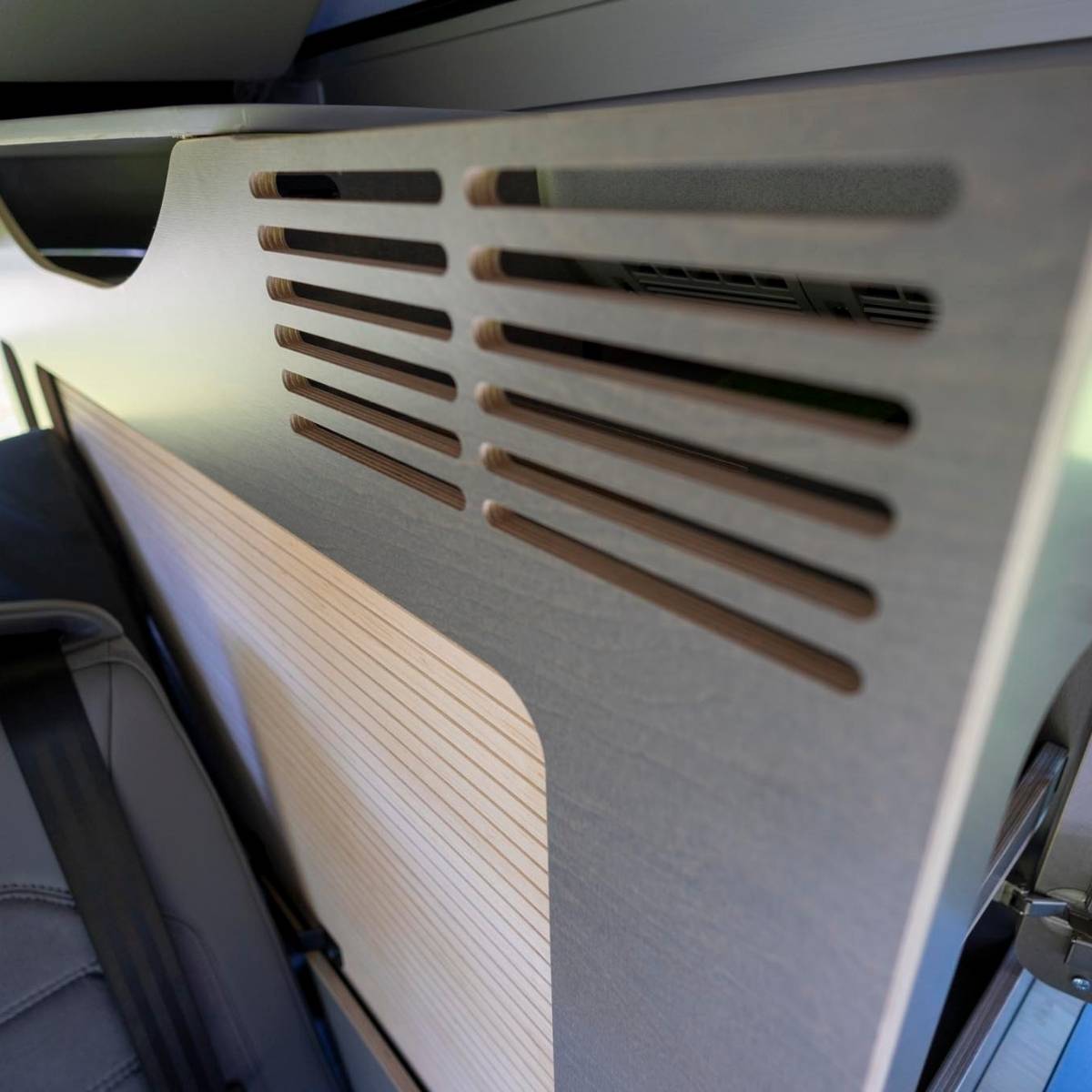 Schranksystem CaliOne VW T5 - T6 California Beach eine Schiebetür rechts
