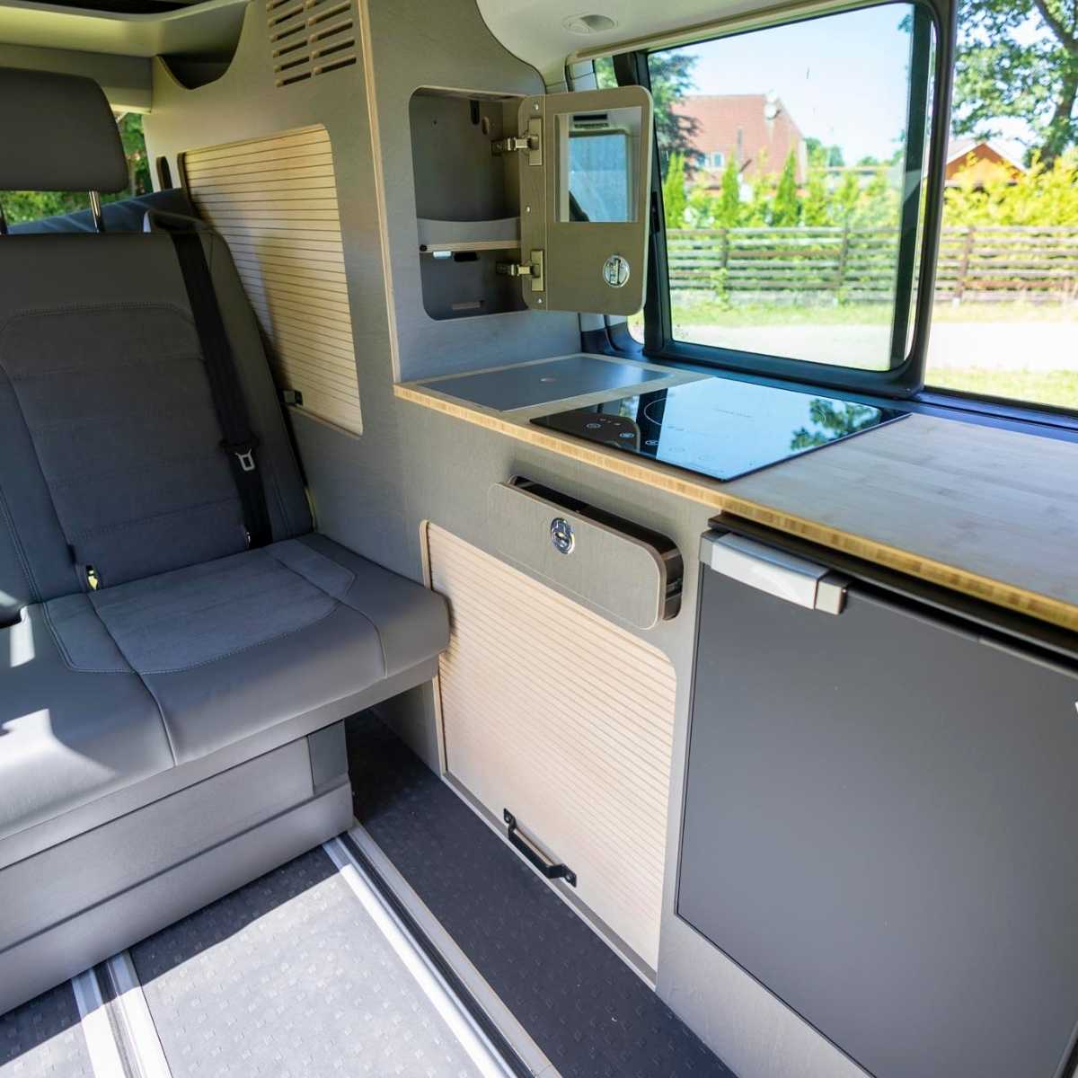 Schranksystem CaliOne VW T5 - T6 California Beach eine Schiebetür rechts