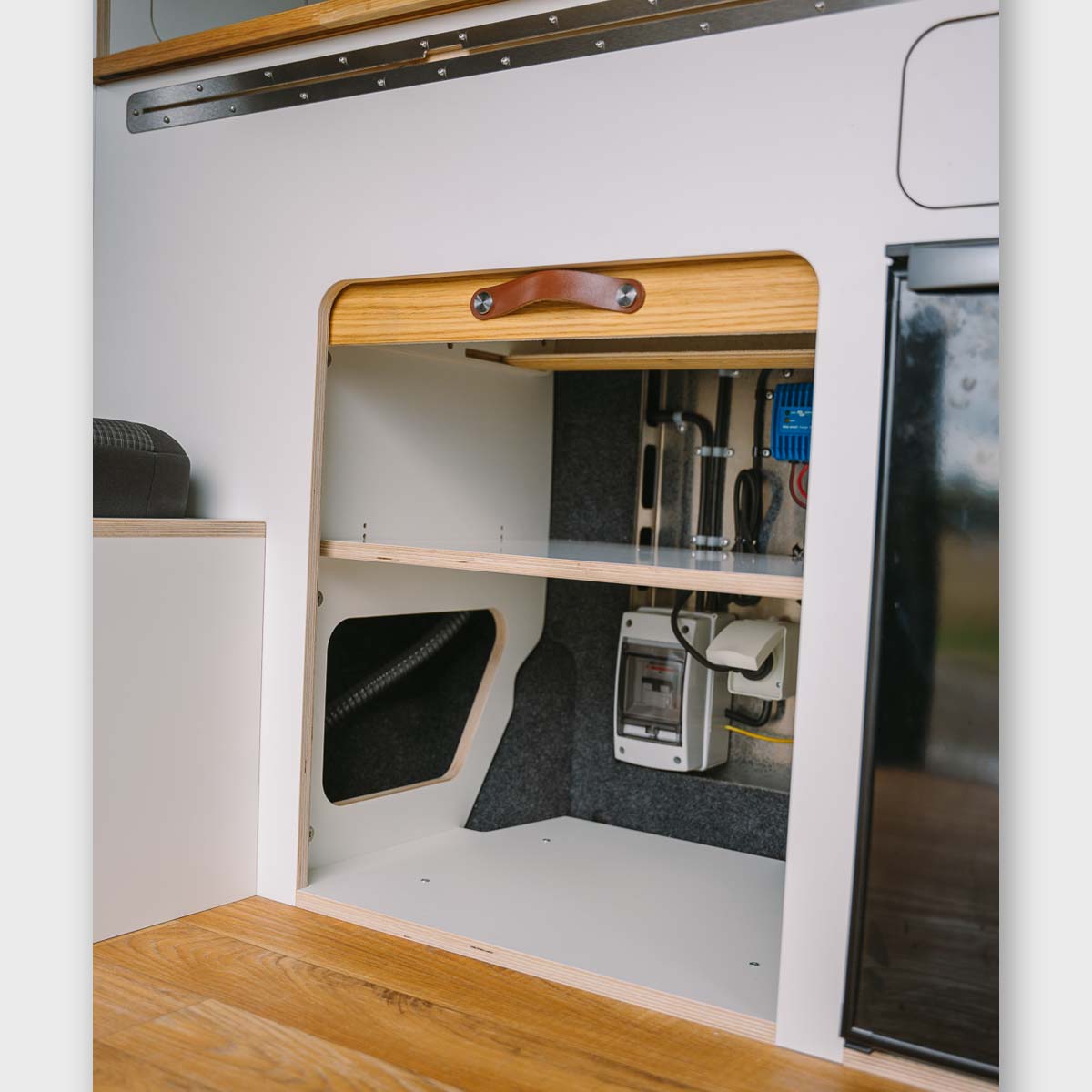 Schranksystem MobyOne VW T5-T6.1 KR